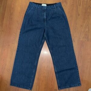 Woman’s Pleated Abercrombie & Fitch Jeans